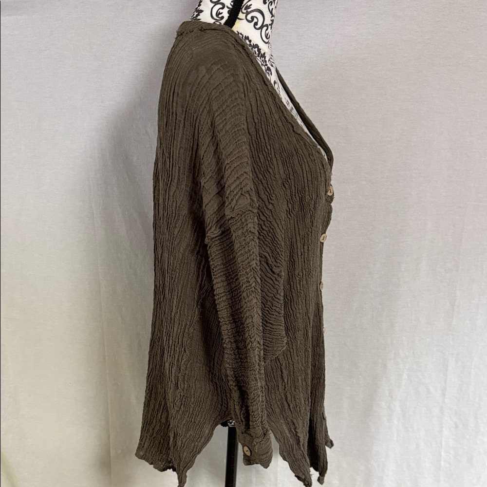 Intimately by Free People Button-Up Oversized Top Gray -Green Size tag missing - Picture 6 of 11